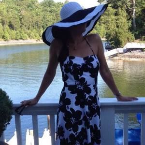 Meet your Posher, Danyelle